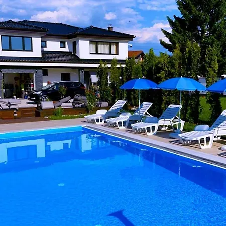 Otes Villa *